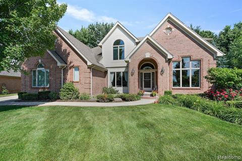46500 Watersedge Dr, Macomb, MI 48044 photo 1