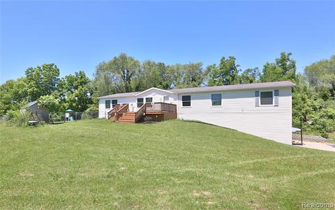 4922 Deleon Dr, Tecumseh, MI 49286 photo 1