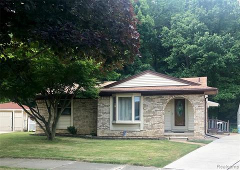 18122 Townsend Ct, Brownstown Twp, MI 48193 photo 1