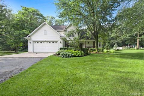 3570 E Coon Lake Rd, Howell, MI 48843 photo 1