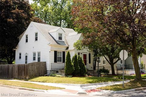 372 E Maplehurst St, Ferndale, MI 48220 photo 1