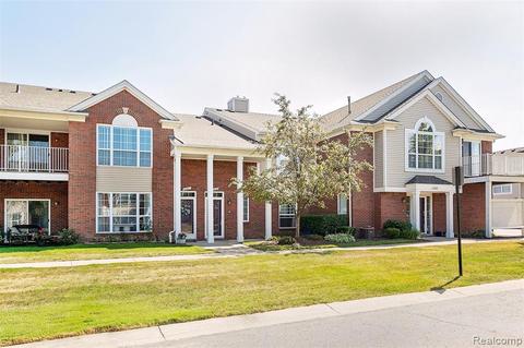 16422 Dominion Dr, Macomb, MI 48044 photo 1