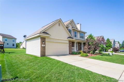 357 Natanna Dr, Howell, MI 48843 photo 1