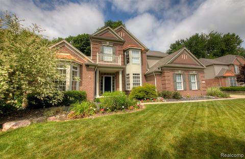 1652 Trinity Rd, Canton, MI 48187 photo 1