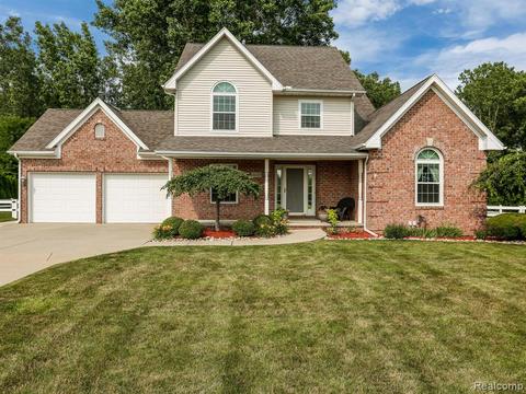 2857 Nadeau Rd, Monroe, MI 48162 photo 1