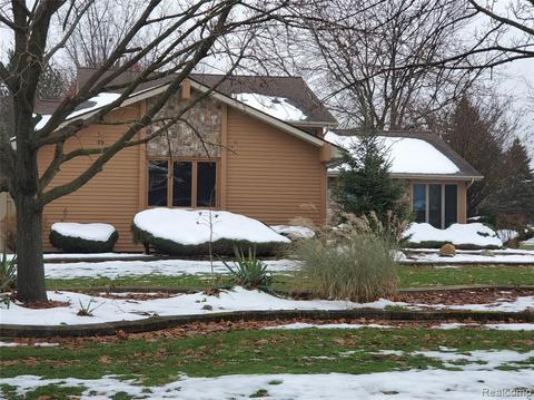 9282 Claridge Dr, Davison, MI 48423 photo 1