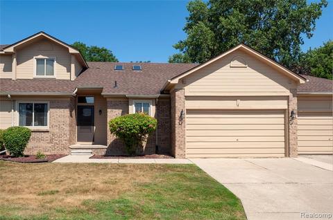 48714 Windmill Cir E, Macomb, MI 48044 photo 1
