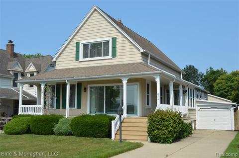 234 Edgewater Dr, Algonac, MI 48001 photo 1