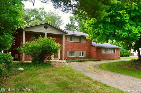 735 Leinster Rd, Rochester Hills, MI 48309 photo 1