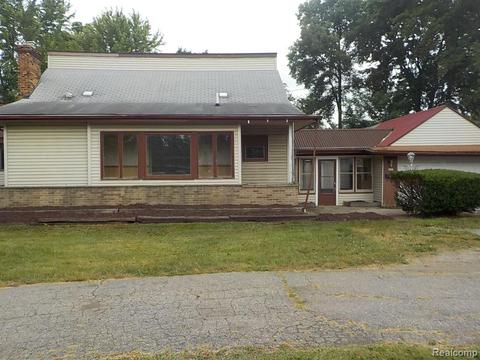 631 E Atherton Rd, Flint, MI 48507 photo 1