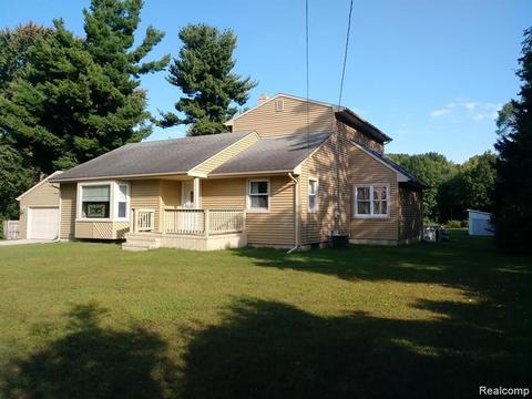 8412 Coldwater Rd, Flushing, MI 48433 photo 1