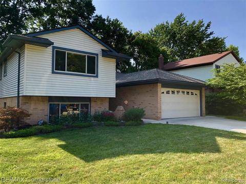 9244 Continental Dr, Taylor, MI 48180 photo 1