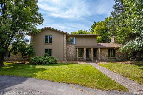 5277 Vine St, Saint Clair, MI 48079 photo 1