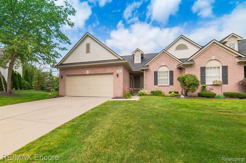 3481 Dewdrop Ln, Howell, MI 48843 photo 1