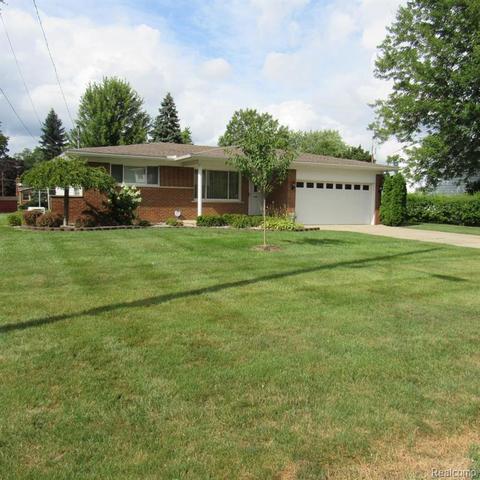 1136 Pickwick Pl, Flint, MI 48507 photo 1