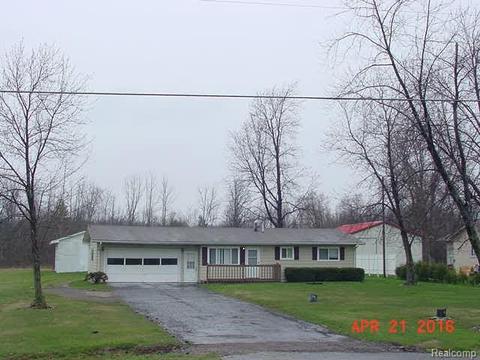 7427 E Bristol Rd, Davison, MI 48423 photo 1