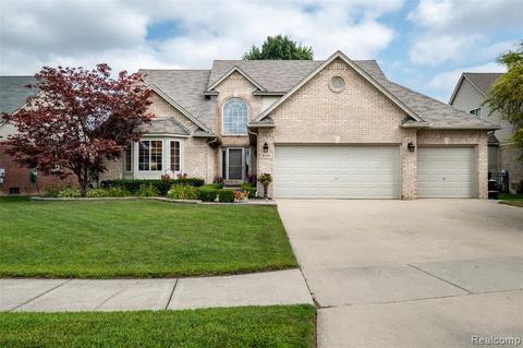 16405 Vandelay Dr, Macomb, MI 48044 photo 1