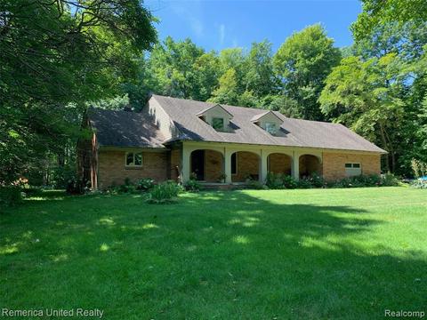 3939 County Line Rd, Casco, MI 48064 photo 1