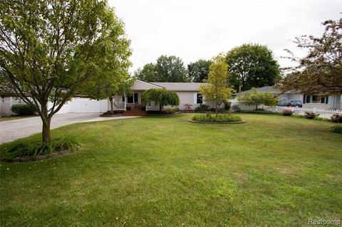 623 Ash St, Carleton, MI 48117 photo 1