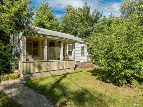 2104 Michael Ave, Warren, MI 48091 photo 1
