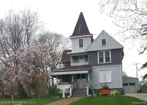 416 S 9th St, Saint Clair, MI 48079 photo 1