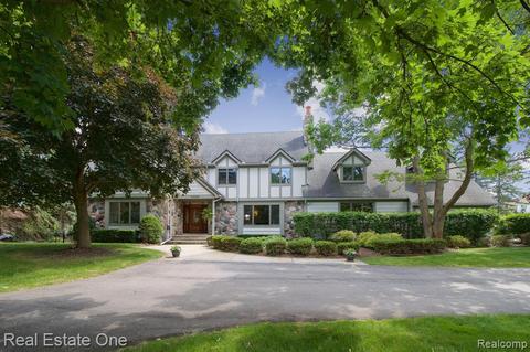 11428 Casa Loma, Brighton, MI 48114 photo 1