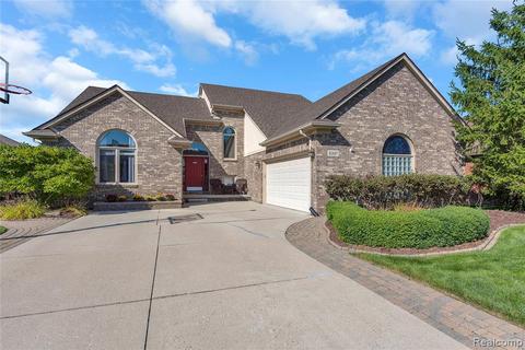 21287 Fairfield Dr, Macomb, MI 48044 photo 1