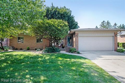 3781 Mark Dr, Troy, MI 48083 photo 1