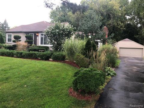 60 Fabius Dr, Troy, MI 48098 photo 1