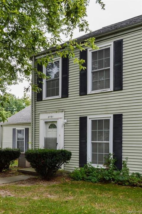 2191 Painted Post Dr, Flushing, MI 48433 photo 1