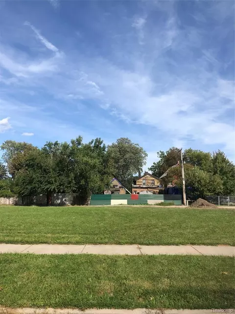 2728 Harrison, Detroit, MI 48216