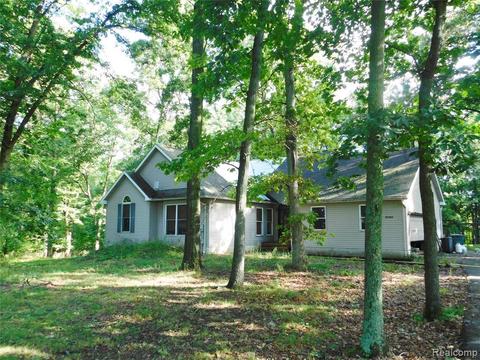 5733 Gregory Rd, Gregory, MI 48137 photo 1