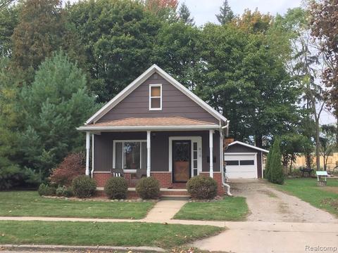 416 S 10th St, Saint Clair, MI 48079 photo 1