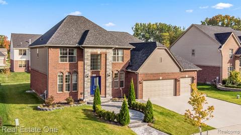 2167 Chaps, Troy, MI 48085 photo 1
