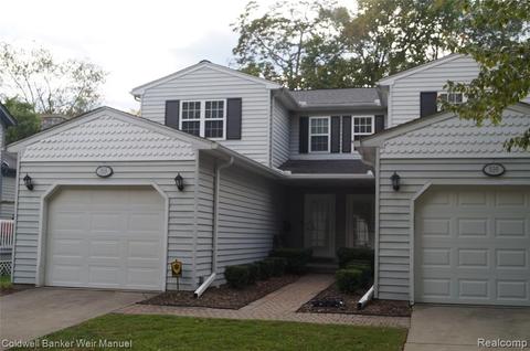 535 Saint Clair St, Grosse Pointe, MI 48230 photo 1