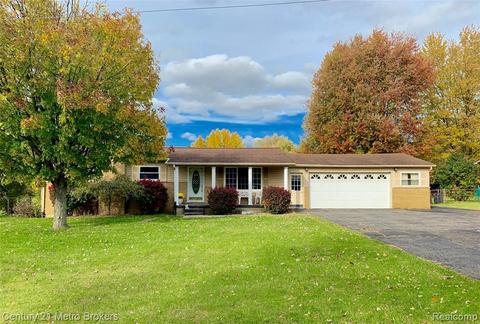 6209 Mockingbird Ln, Flint, MI 48506 photo 1
