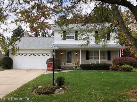 282 Clair Hill Dr, Rochester Hills, MI 48309 photo 1