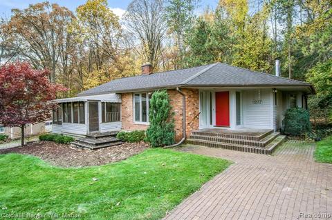 1277 Dutton Rd, Rochester Hills, MI 48306 photo 1