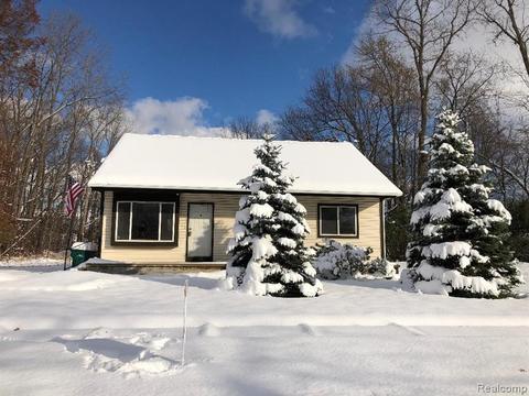 6117 Loraine St, Romulus, MI 48174 photo 1