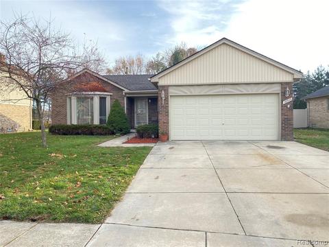 46942 Fox Run Dr, Macomb, MI 48044 photo 1