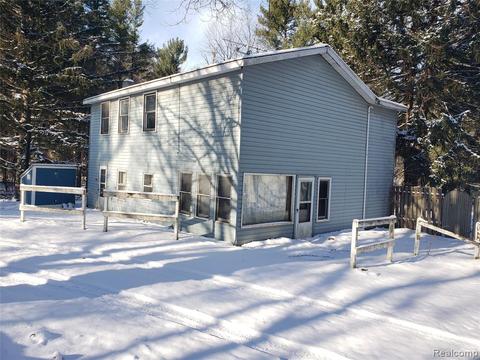 14 Otter Lake Homes For Sale Otter Lake Mi Real Estate Movoto
