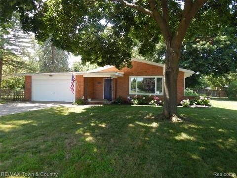 429 Luce Ave, Flushing, MI 48433 photo 1