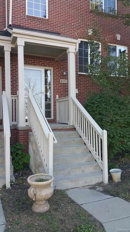 4171 S Wayne Rd, Wayne, MI 48184 photo 1