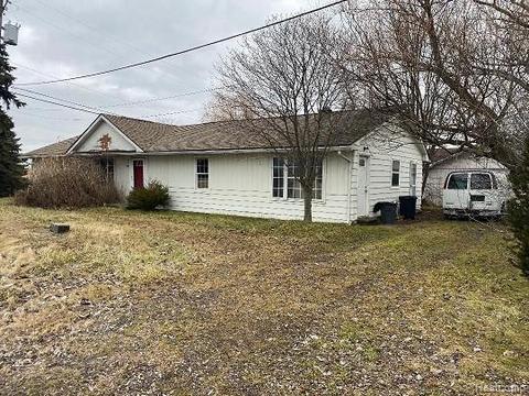7458 Dyke Rd, Clay Twp, MI 48001 photo 1