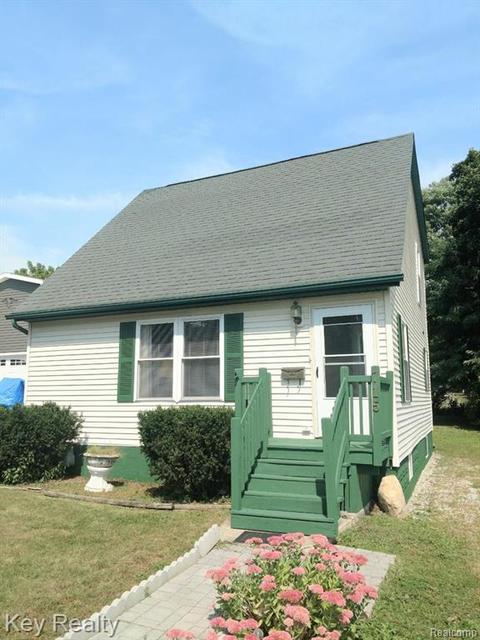 715 E 7th St, Monroe, MI 48161 photo 1