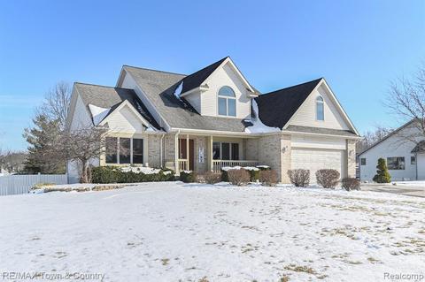 6545 Stonebrook Ln, Flushing, MI 48433 photo 1