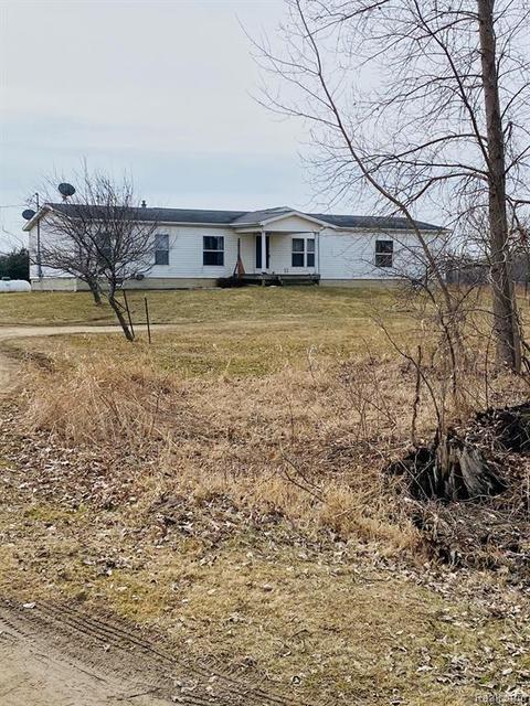 4598 Bath Rd, Bancroft, MI 48414 photo 1