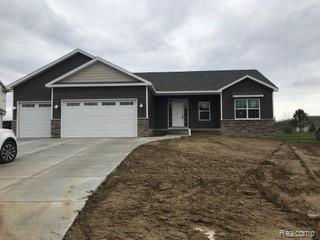 6153 Boulder Dr, Flushing, MI 48433 photo 1