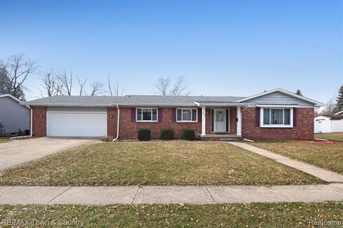 535 Cherrywood Dr, Flushing, MI 48433 photo 1