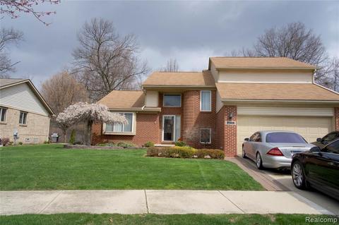 25929 Maple Dr, Taylor, MI 48180 photo 1